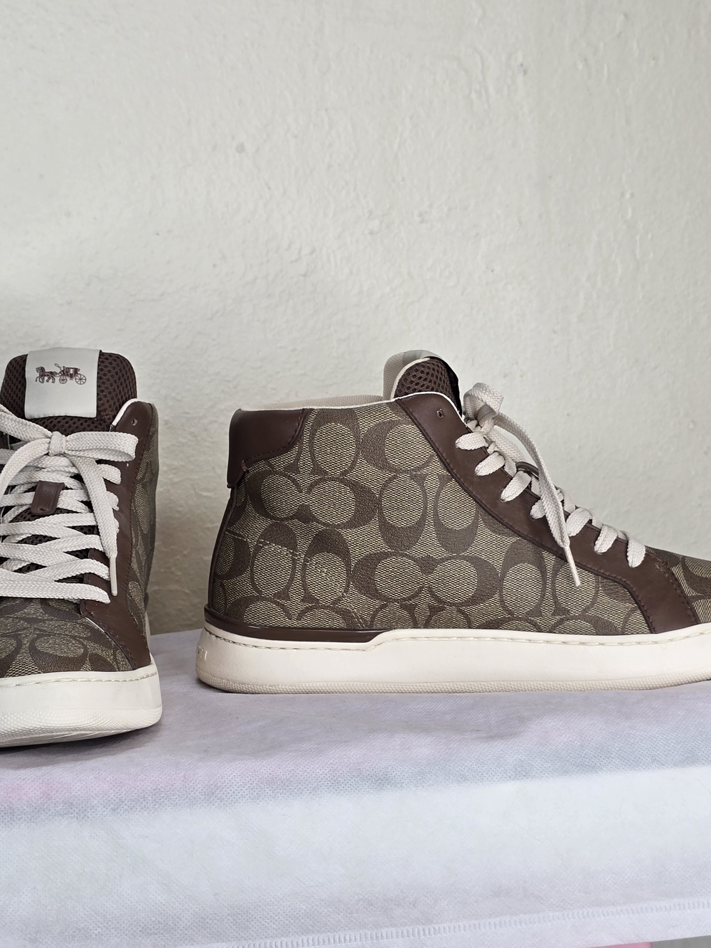 Coach Clip Signature High Top Sneakers Women’s Size 11B Brown Khaki Canvas - Picture 7 of 14